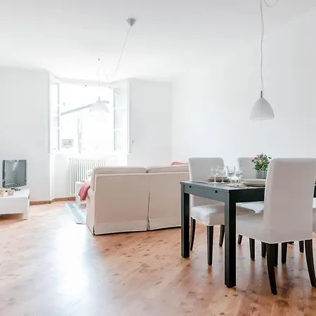 In-town Appartement Como