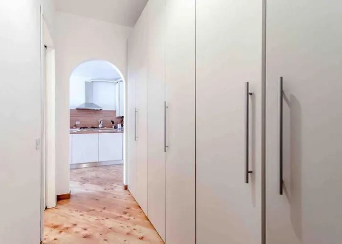 In-town Apartment Como